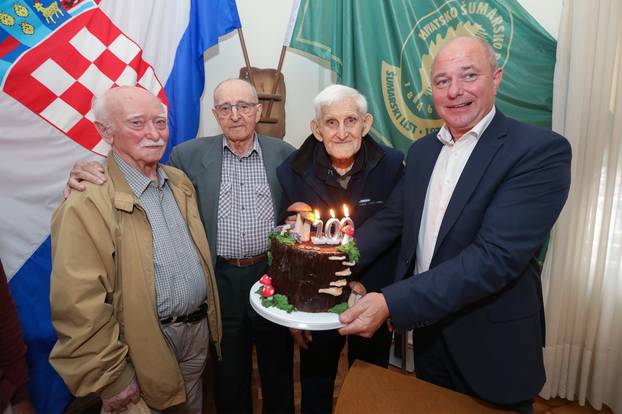 Vlado je najstariji šumar i ?lan HSS-a, navršio je stotu, a njegova životna pri?a je fascinantna