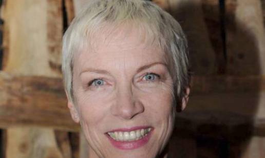 Treći brak: Annie Lennox (57) se udala za ginekologa Mitcha 