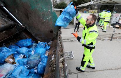 Gotov štrajk radnika Čistoće: Tomašević obukao uniformu, s radnicima prazni kontejnere