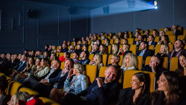 U Cinestar kinima diljem Hrvatske održana premijera serije „Where to sign“