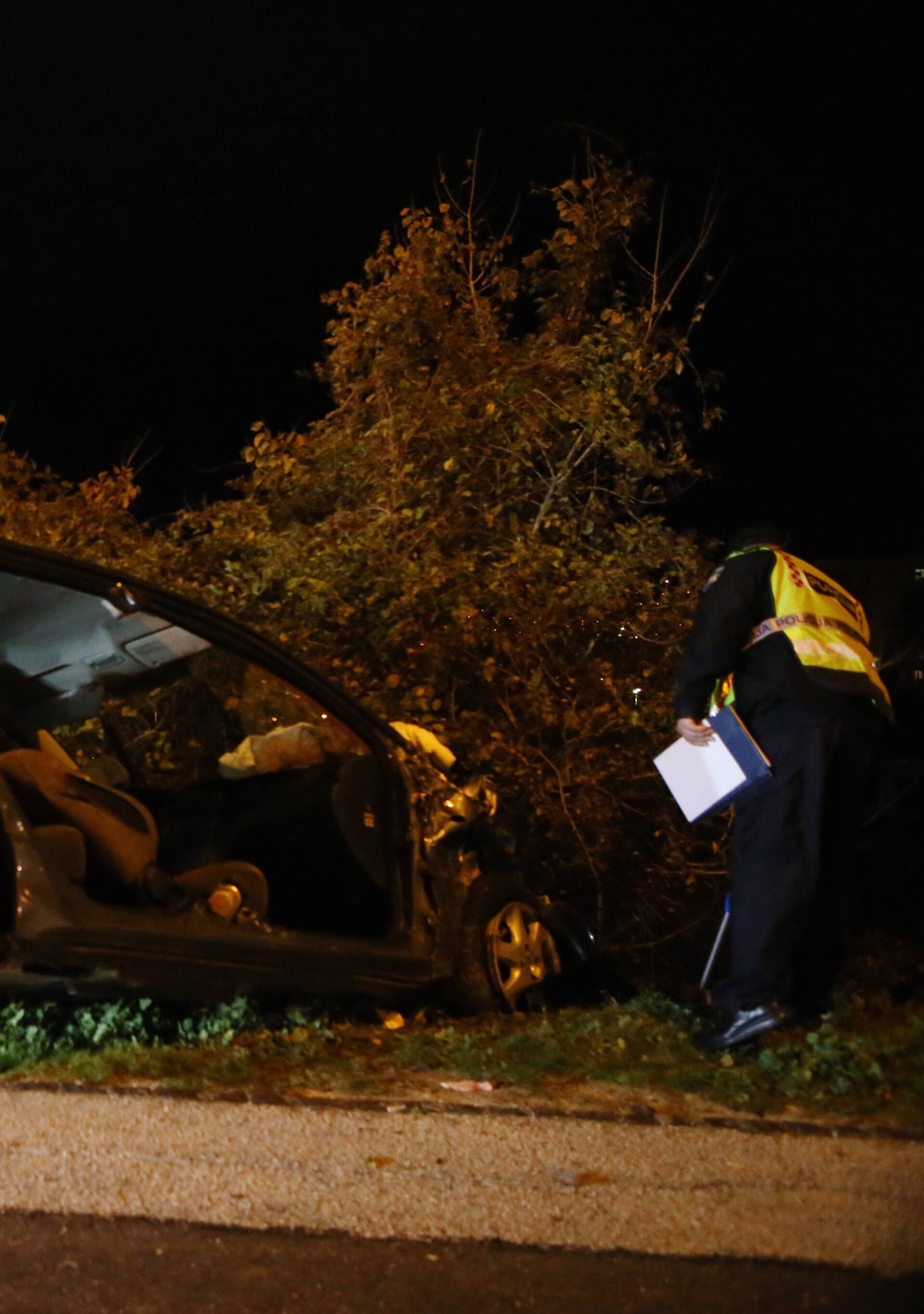 Split: Automobilom sletio s ceste i oÅ¡tetio parkirane automobile