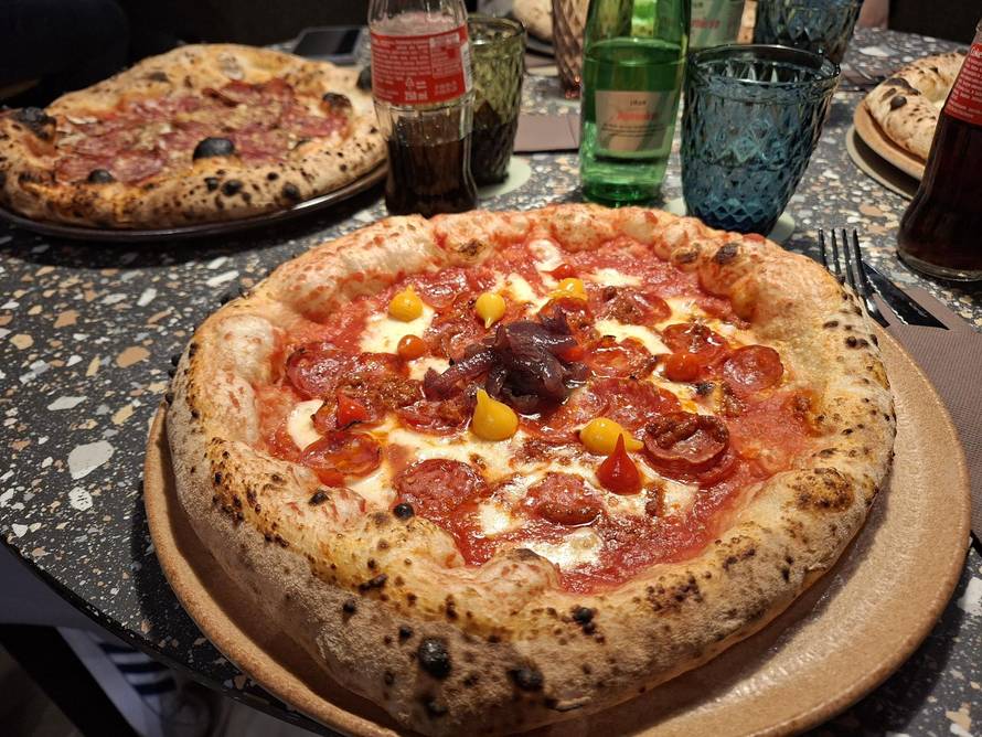 Hit u Zagrebu: Kod Ljupke su na pizzi cvjetača, šipak i lješnjaci!