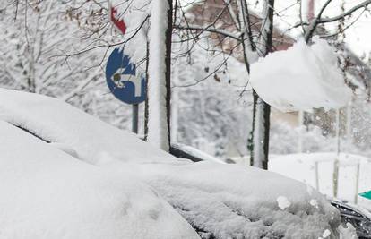 Kamioni ne mogu nigdje, a u nedjelju stiže  najhladnije jutro