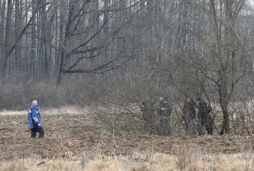 Ježevo: Iz tla počela izbijati nafta, poslan tim za hitne intervencije