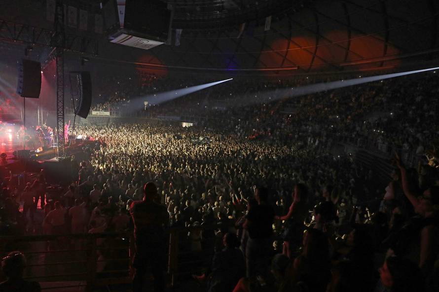 Prijović u Zadru održala čak 40. koncert turneje: Dovela repera pa odjenula izazovni kostim...