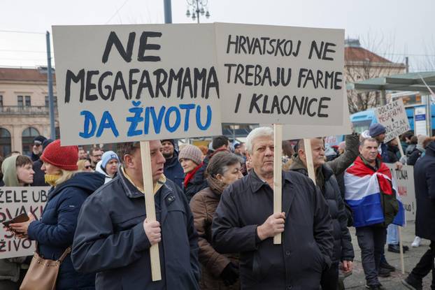 Zagreb: Prosvjed protiv kompleksa industrijskih megafarmi i klaonica peradi u Sisačko-moslavačkoj županiji