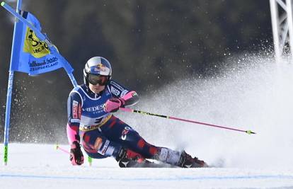 Bravo, Zrinka! Solidan nastup Ljutić u veleslalomu, borit će se za postolje u drugoj vožnji...