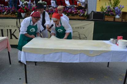 Okršaj Hrvatica i Slovenki, čije to bake rade najbolje štrukle?