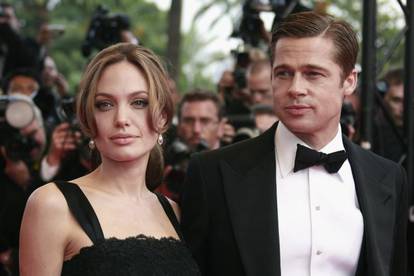 Angelina i Brad potpisali su predbračni od 1,8 milijardi kn