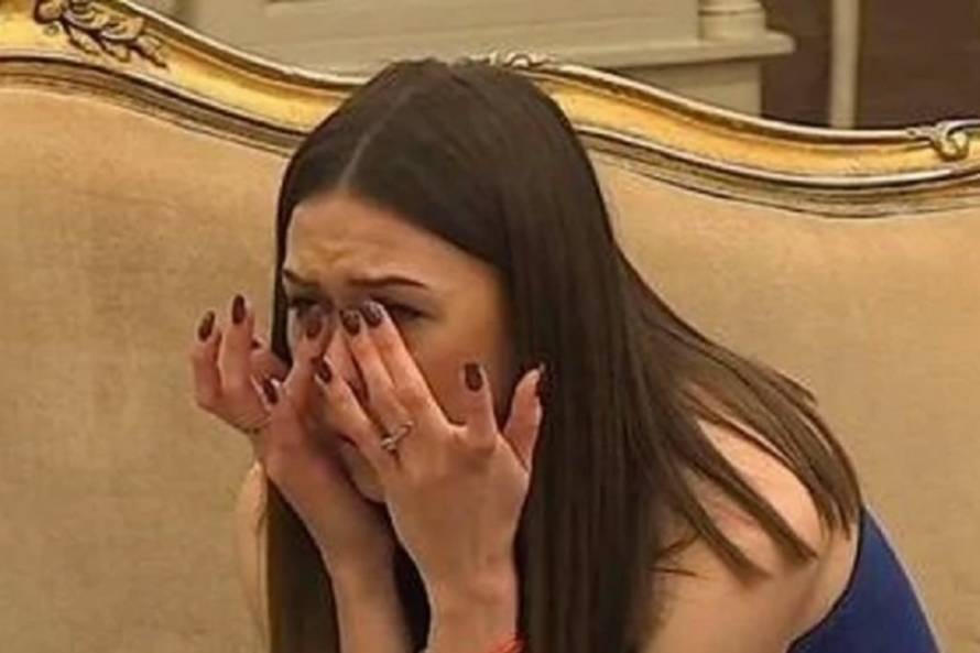 Milijana s mlađim završila gola u tuš kabini: Milojko na infuziji