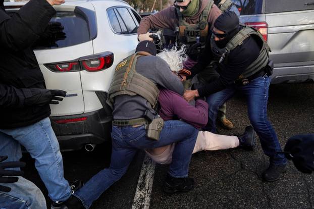 Aftermath of the fatal shooting of Renee Nicole Good, in Minneapolis