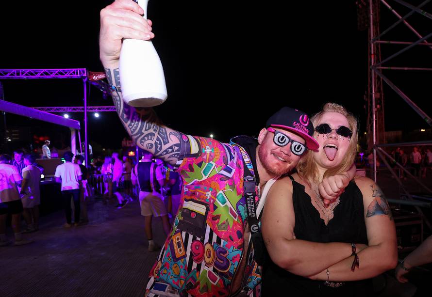 Split: Prvi koji su ušli na Ultru čekaju prve nastupe DJ-a