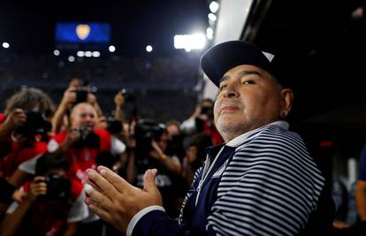 Maradona je potpisao dres za izolirane siromahe u Argentini