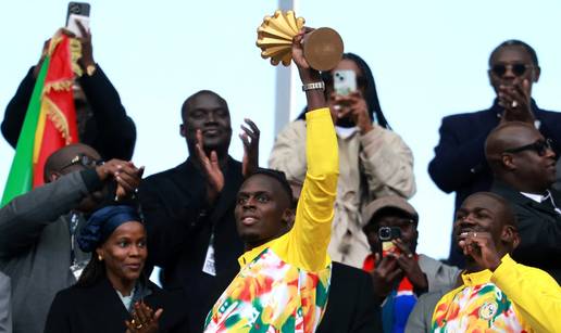 Oduzeli im naslov afri&ccaron;koga prvaka, a oni slavili s trofejem