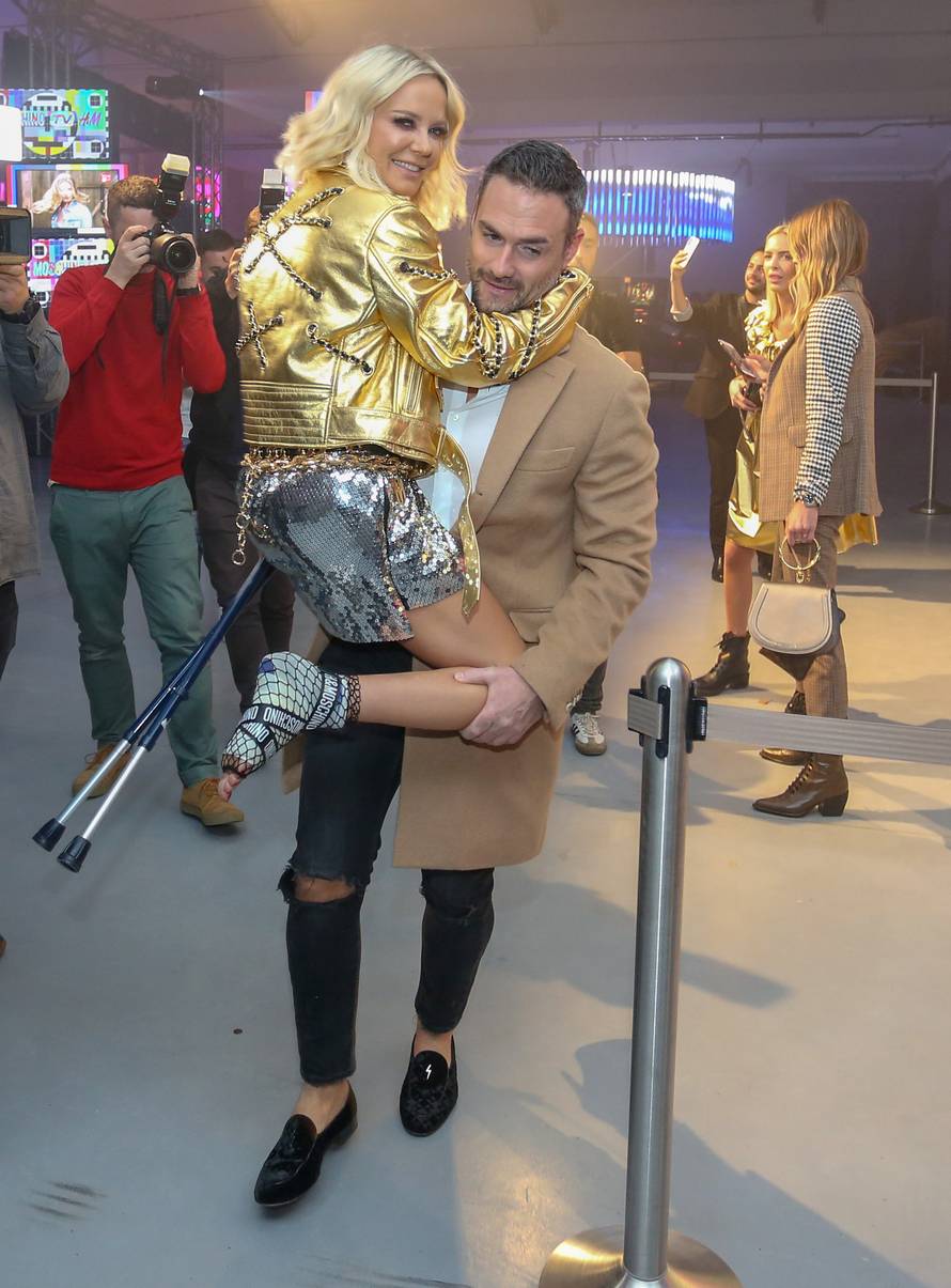 Zagreb: Maja Å uput plijenila paÅ¾nju svjetlucavim Moschino outfitom na Å¡takama