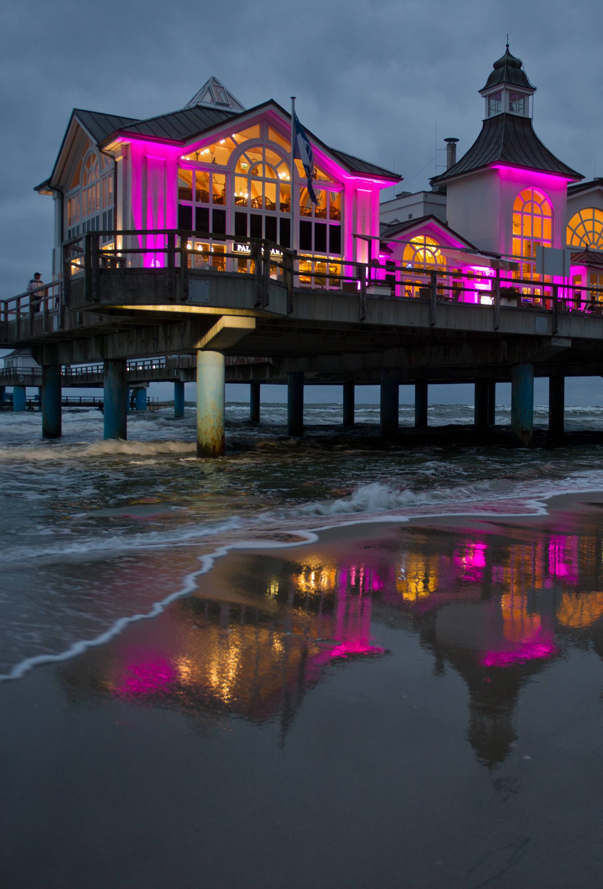 Pink lights for UN International Day of the Girl Child