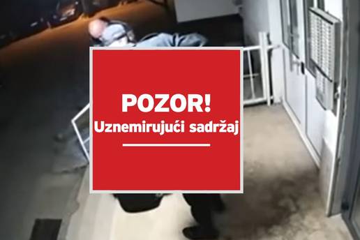 'Policajci su me sustigli ispred zgrade, htio sam platiti kaznu, no oni su  krenuli s udarcima'