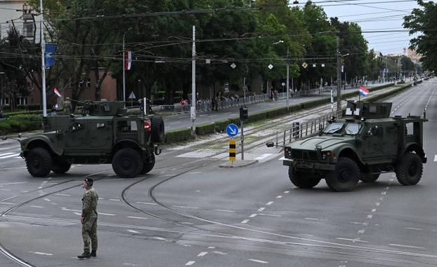 Zagreb: Generalna proba svečanog vojnog mimohoda