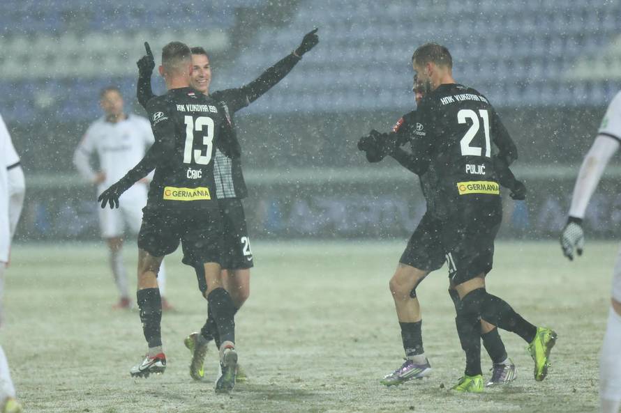 Osijek: SuperSport HNL, 23. kolo, HNK Vukovar 1991 - NK Slaven Belupo