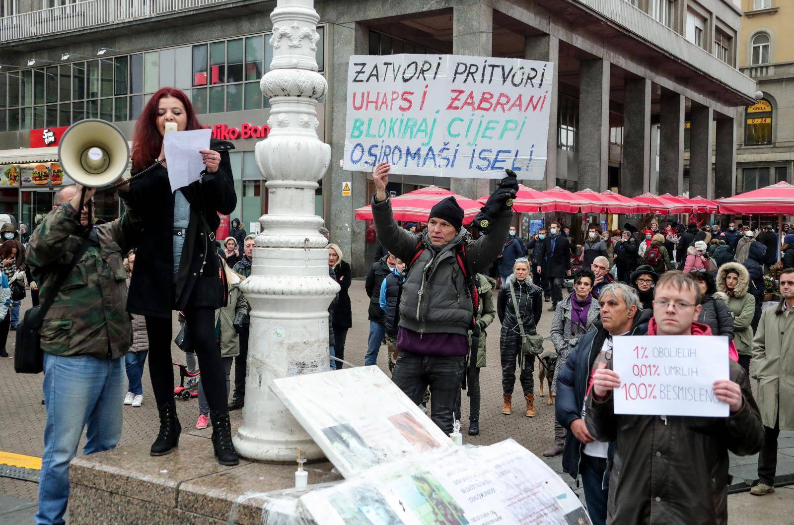 Zagreb: Na Trgu bana Jelačića počeo je prosvjed protiv mjera