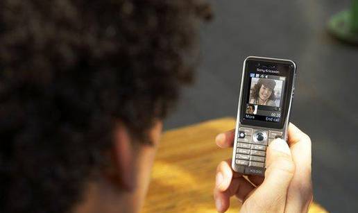 Sony Ericsson K530 - poslovni i zabavni telefon