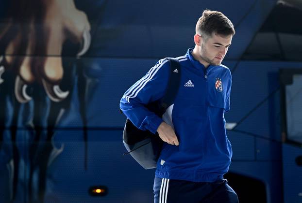 Zagreb: Odlazak igrača GNK Dinamo na uzvratnu utakmicu protiv Sparte