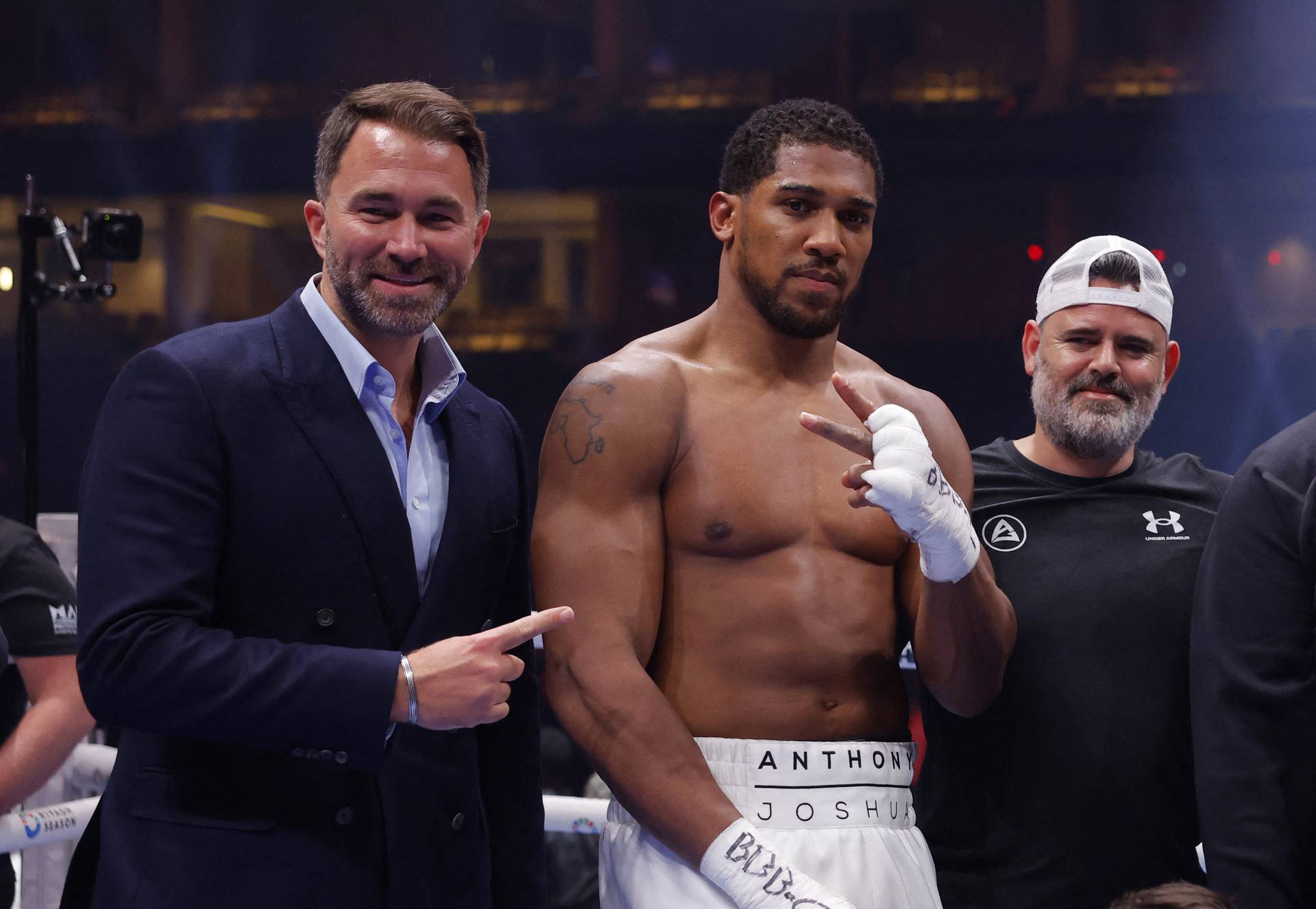 Anthony Joshua v Francis Ngannou