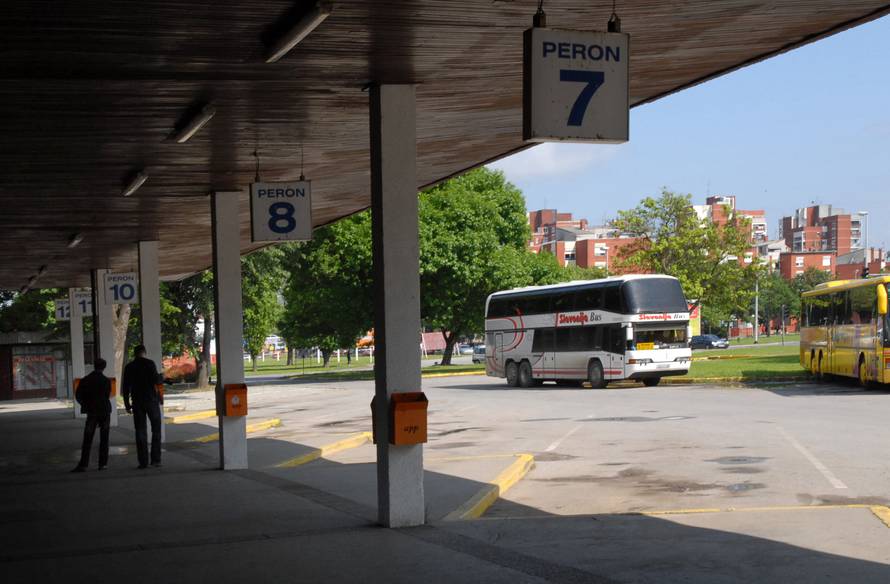 Poslali su dijete (13) busom iz Njemačke u Hrvatsku kod djeda i bake. Sad im prijeti zatvor