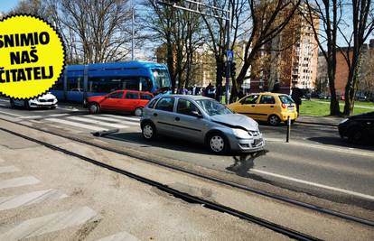 Sudar tri auta kod Zoološkog u Zagrebu: 'Baš je grdo izgledalo, nadam se da su  svi dobro...'