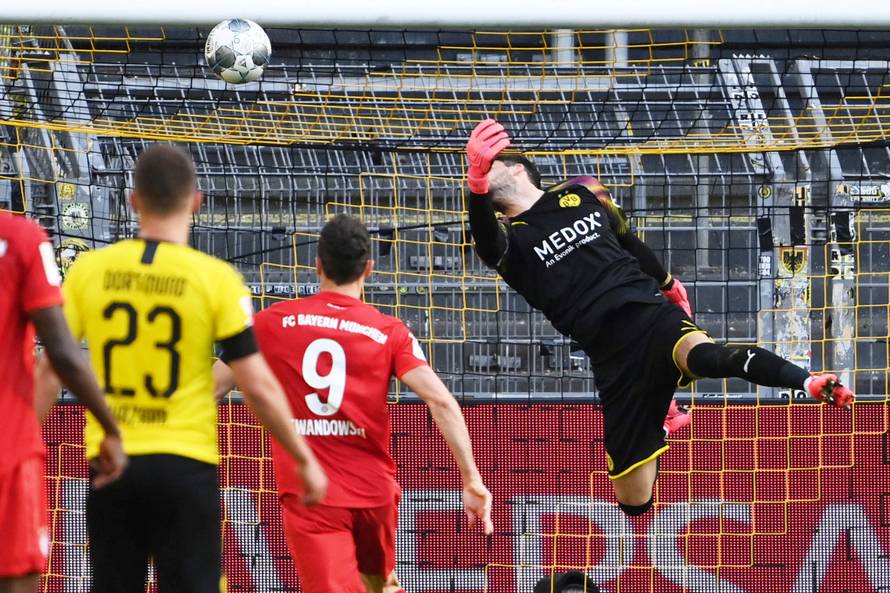 Bundesliga - Borussia Dortmund v Bayern Munich