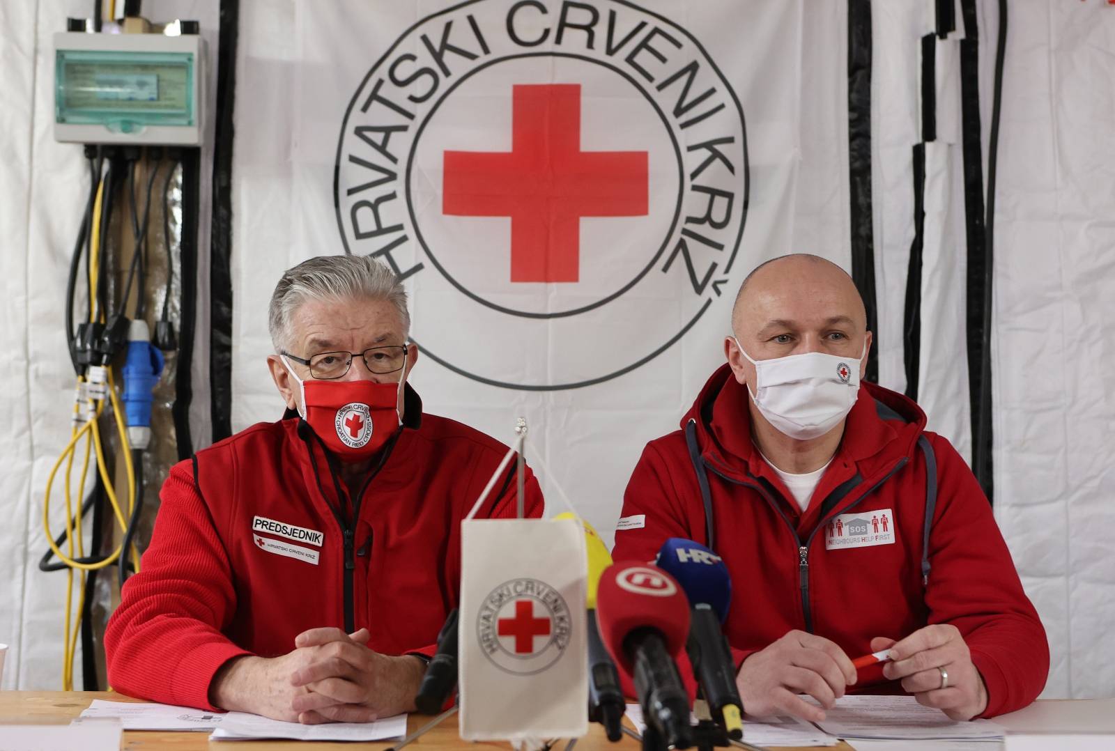 Petrinja: Konferencija za medije Crvenog križa o podjeli novčane pomoći stanovništvu