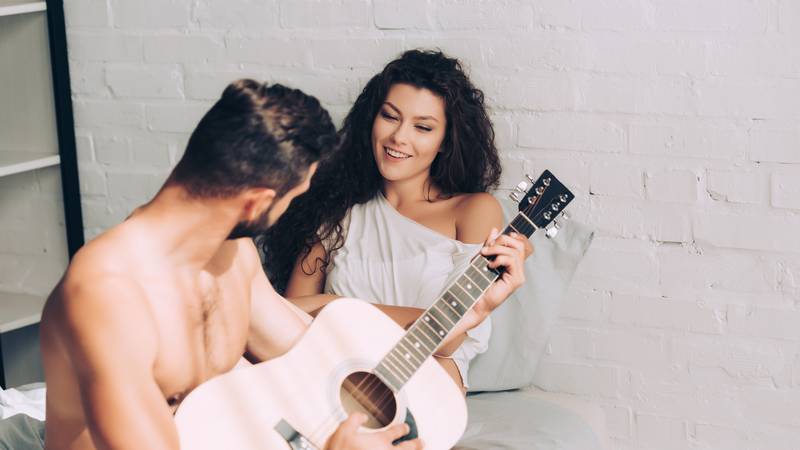 Evo što se sve događa kada pustite glazbu tijekom seksa