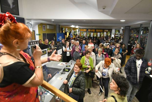 Bjelovar: Rasplesani strani radnici napravili nezaboravan tulum na DOKUartu