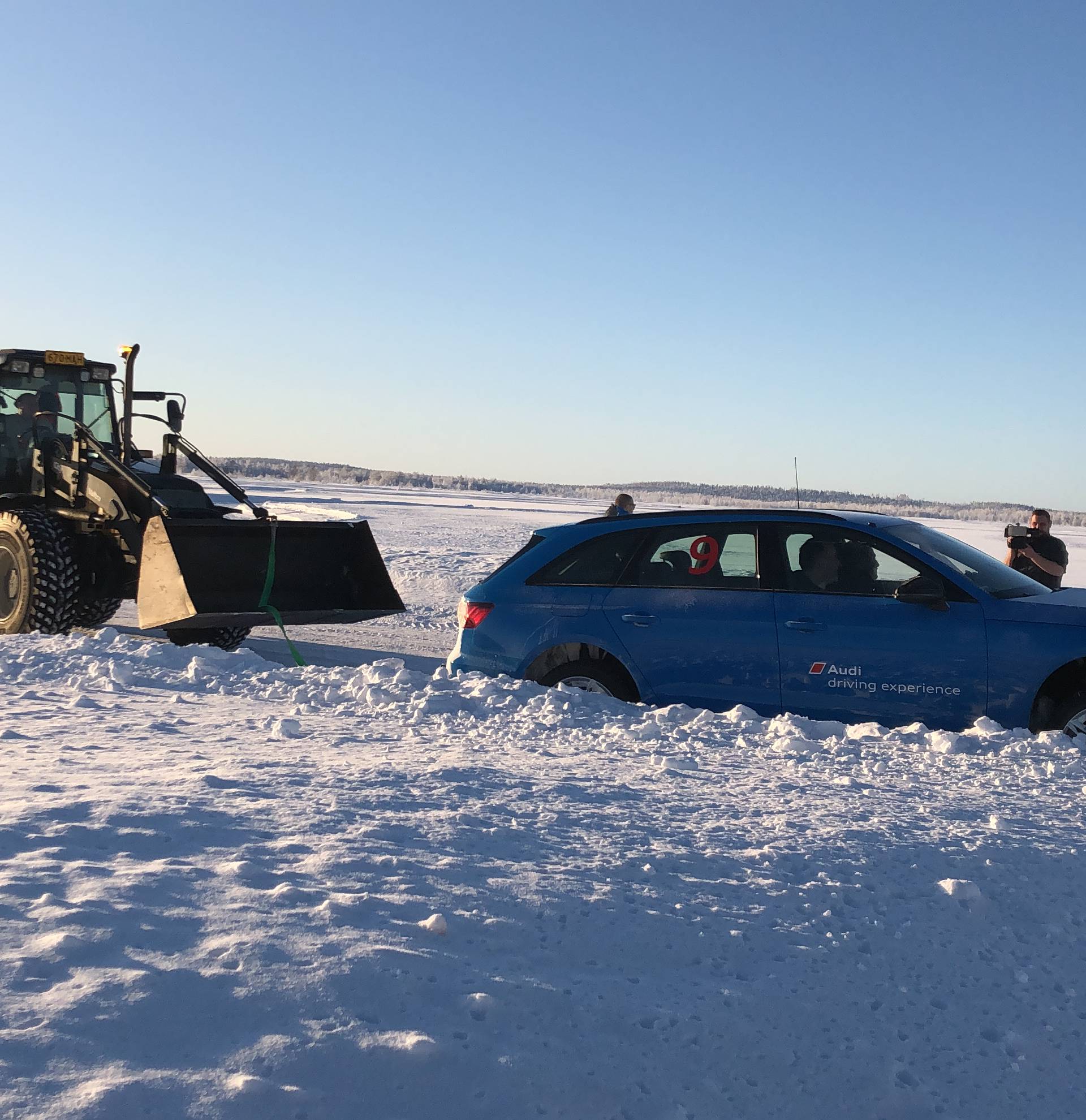 Na minus 33 stupnja u Finskoj jurili smo 100 km/h po ledu!