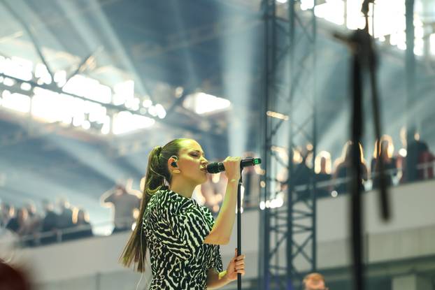 Zagreb: Popodnevni doček uz Aleksandru Prijović