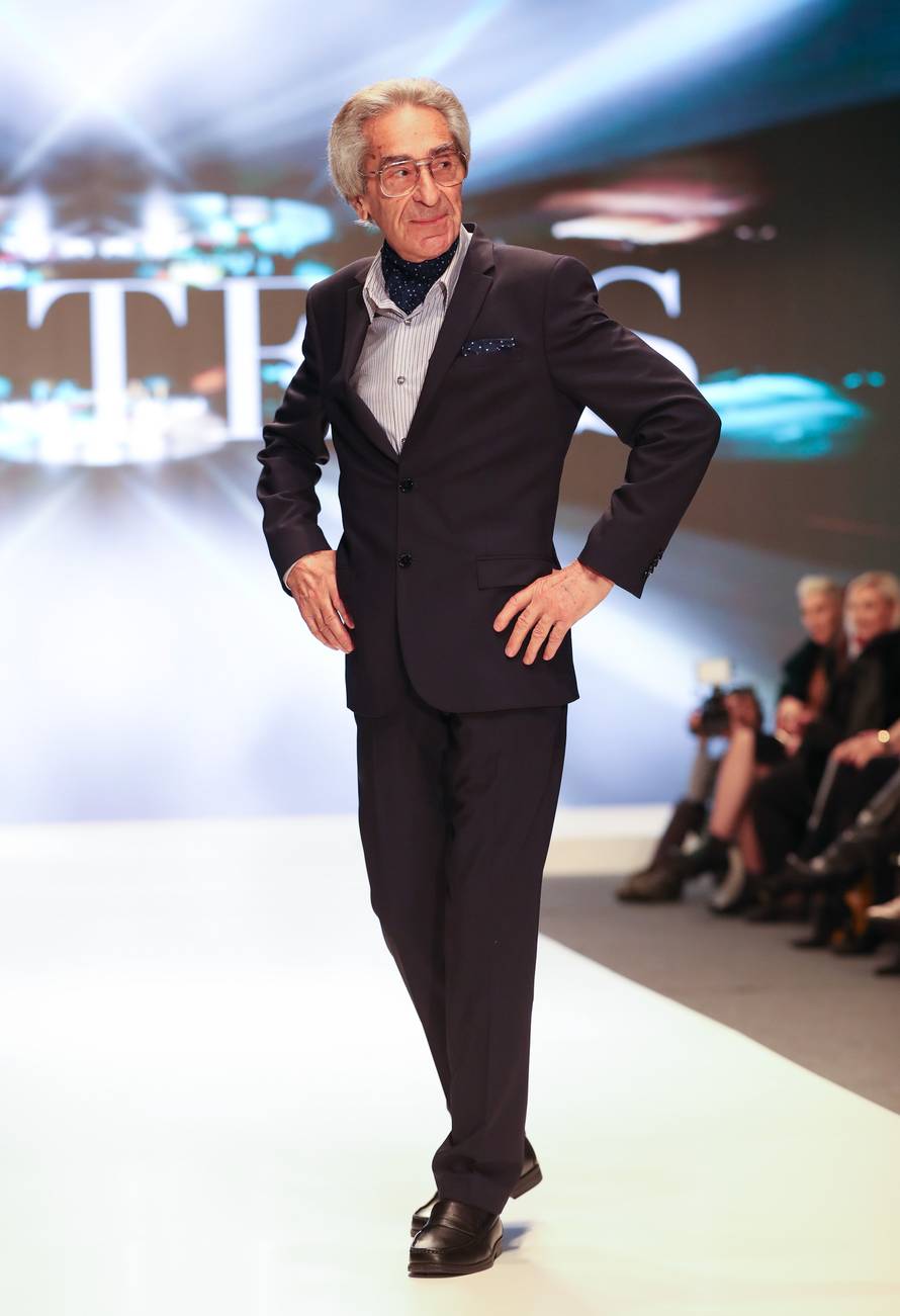 Dida Toni prošetao Zagrebom u odijelu: Još je u dobroj formi