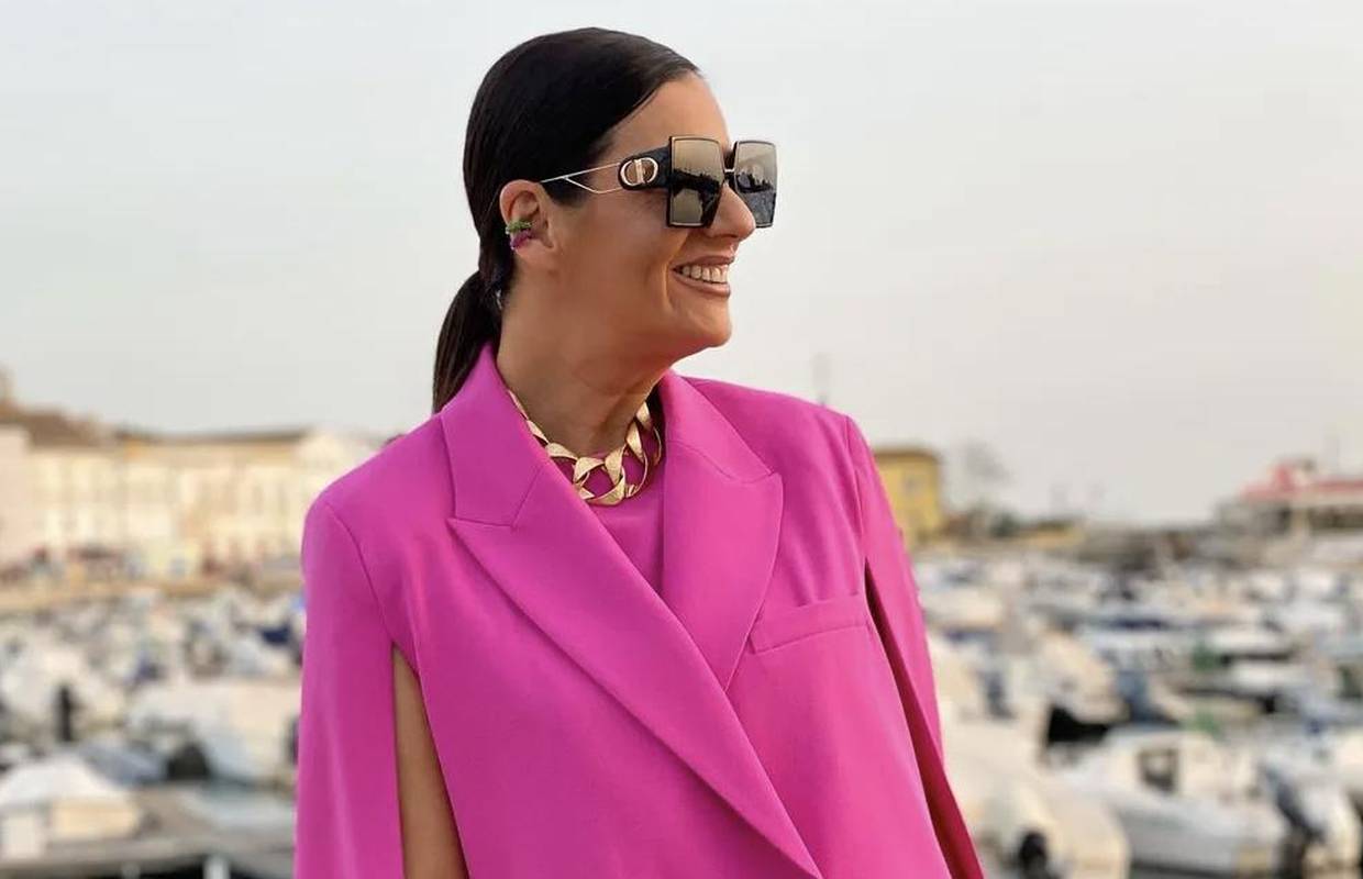 Moćan color-block u tonovima ružičaste, zelene i neon žute