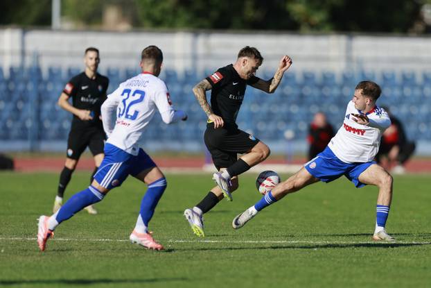 Vinkovci: NK Vukovar i HNK Hajduk sastali se u 9 kolu Prve HNL