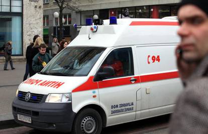 Zagreb: Radnik (29) pao sa 4,5 metra visine i teško se ozlijedio 