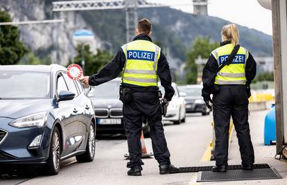 Austrija je uvela lockdown za necijepljene, kazne do 1450 €. Razmišljaju i o policijskom satu