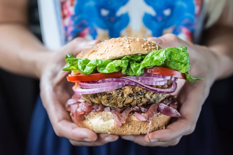 Chill&Grill ti donosi sočan recept za burger od janjetine