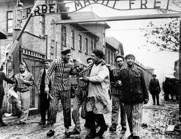 Rote Armee befreit Konzentrationslager Auschwitz