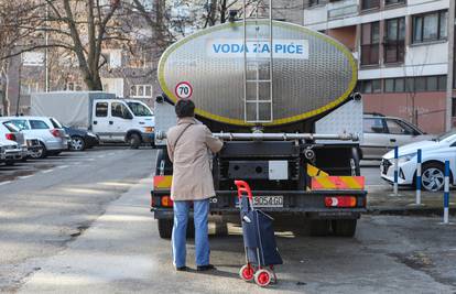 Pukla cijev na zagrebačkom Črnomercu, građani bez vode