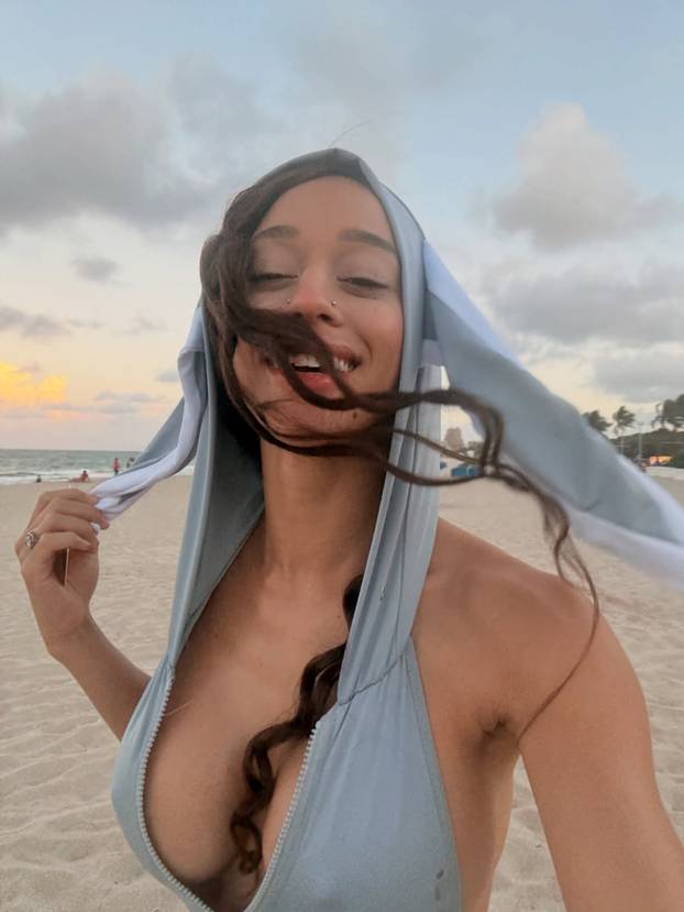 FOTO Spoj mišića i seksepila: Evo zašto je Stormi Maya hit na društvenim mrežama