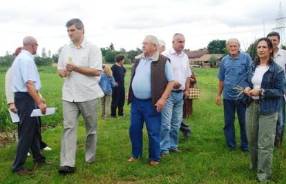 Požega: Rakete protiv tuče pogodile kuću i kaznionicu