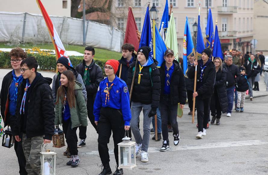 Zagreb: Izviđači donijeli Betlehemsko svijetlo mira u Hrvatsku