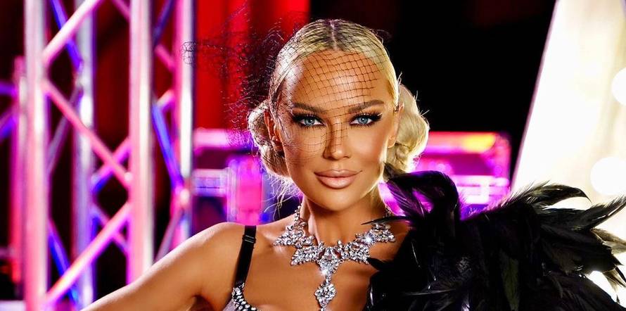 Maja Šuput odjenula neobičan crni kombinezon i poručila: 'Kitim se samo svojim perjem...'