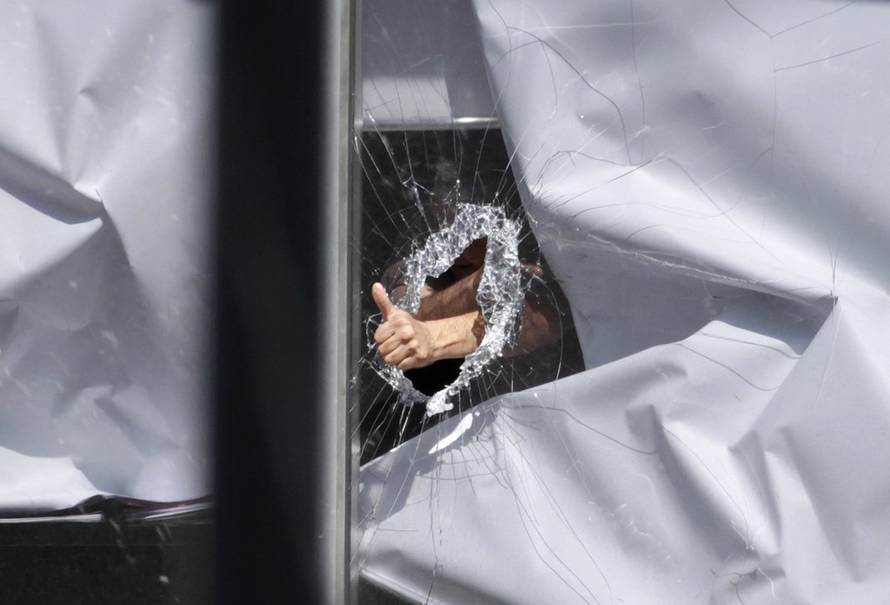 REUTERS/PIXSELL