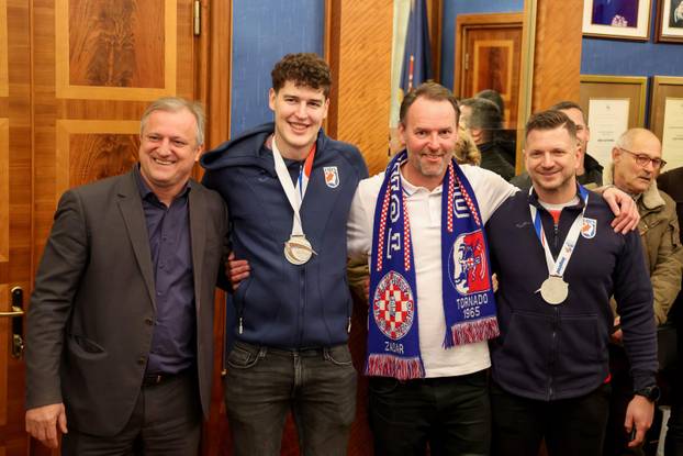 Zadar: Doček zadarskih članova srebrne rukometne reprezentacije