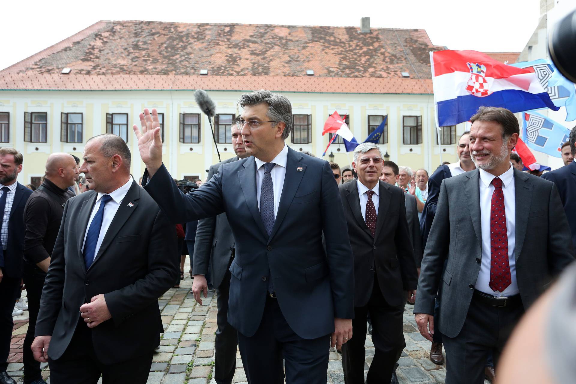 Zagreb: HDZ predao izborne liste DIP-u